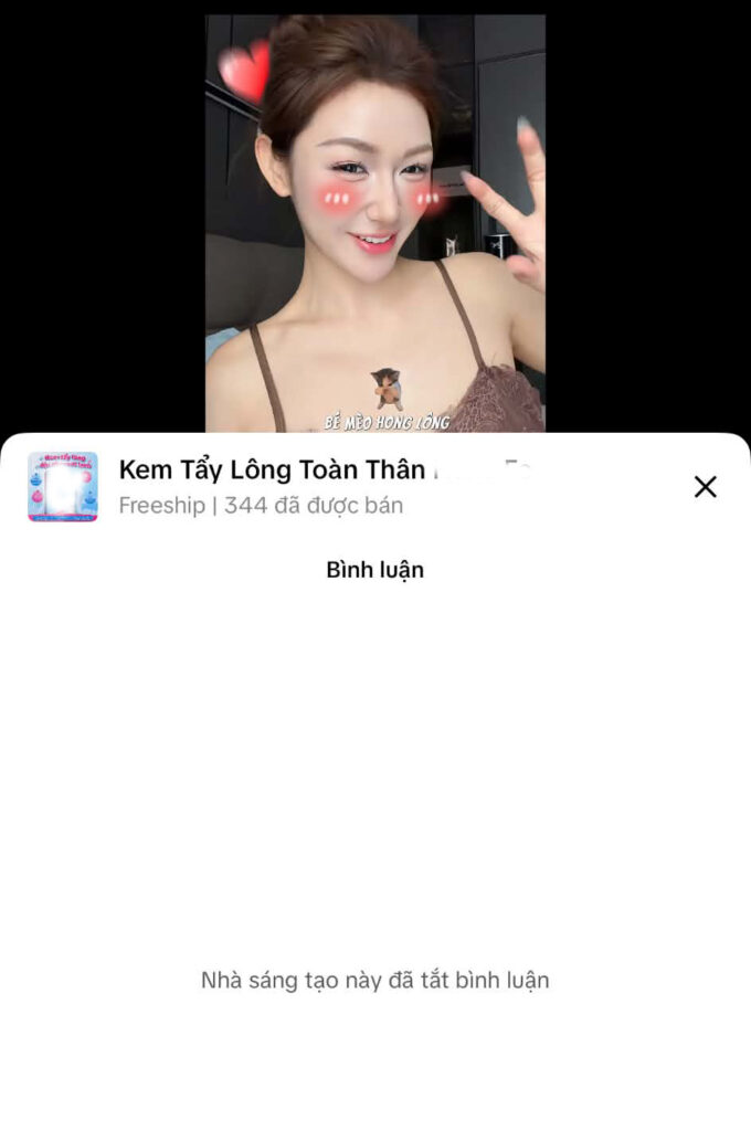Bài đăng mạng xã hội của Trần Hà Linh với phần bình luận được tắt