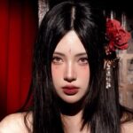 UNa To Uyen xuất hiện với tạo hình lạnh lùng và mái tóc đen dài