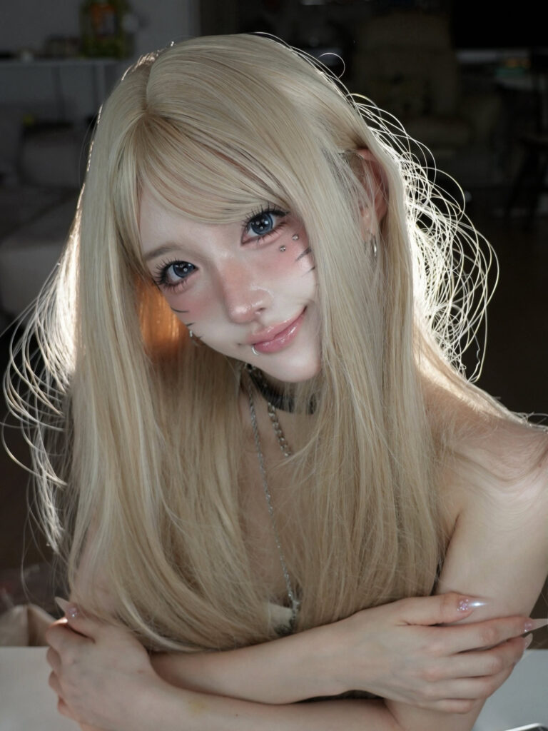 Loạt ảnh cosplay Naruto nữ của hot TikToker Yuka