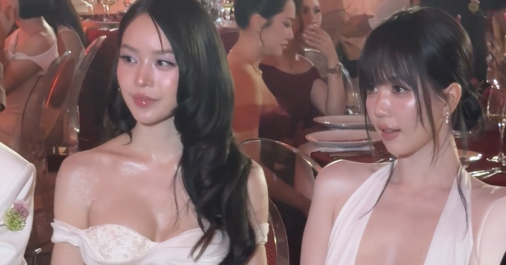 Ngọc Trinh và Hoa hậu Thanh Thủy đứng cạnh nhà thiết kế Đỗ Long tại sự kiện