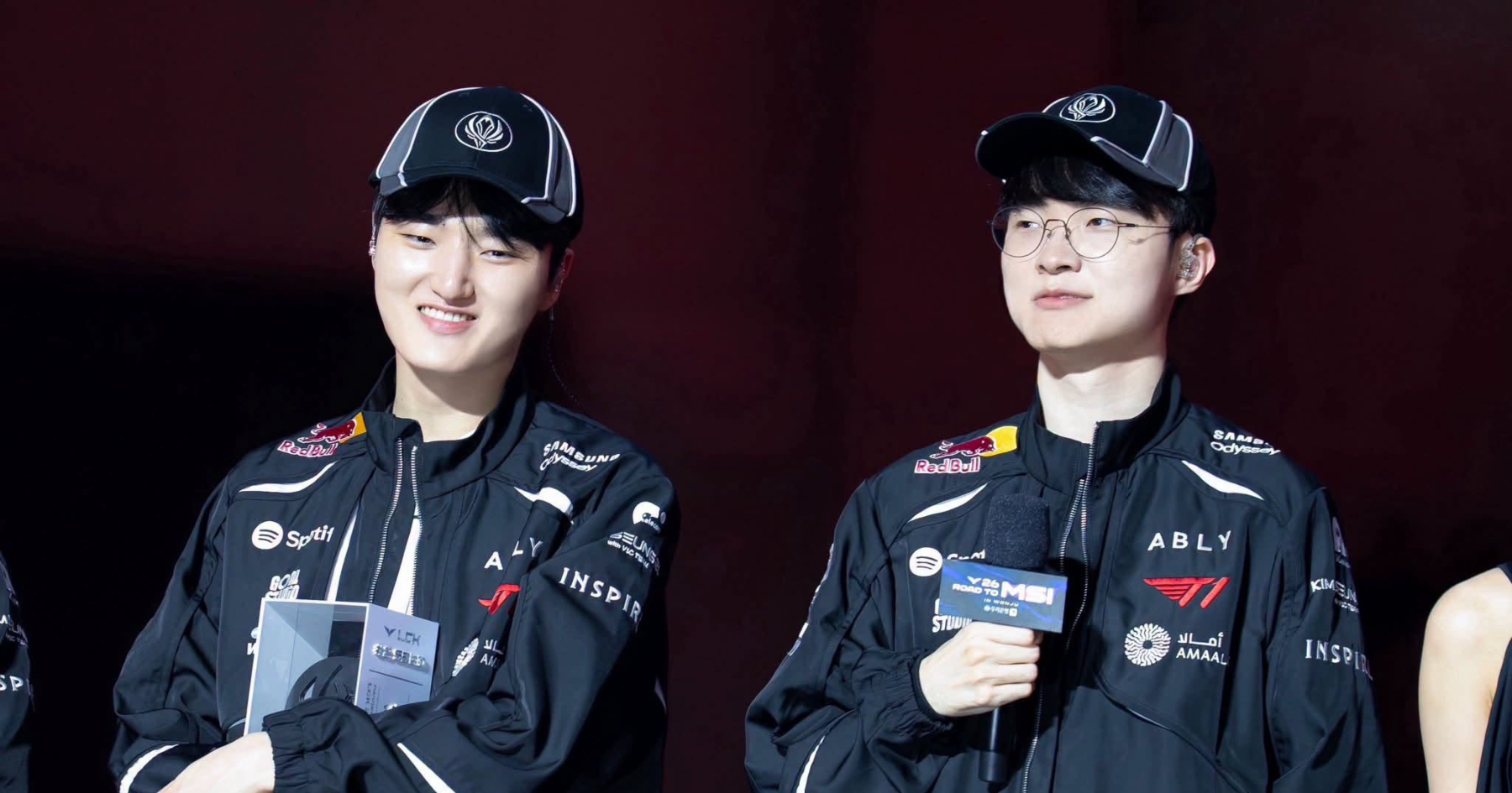 Faker và Peyz trò chuyện trong nội dung do T1 chia sẻ
