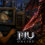 Nhân vật MU Online di chuyển tại thành phố Lorencia giữa thế giới game quen thuộc