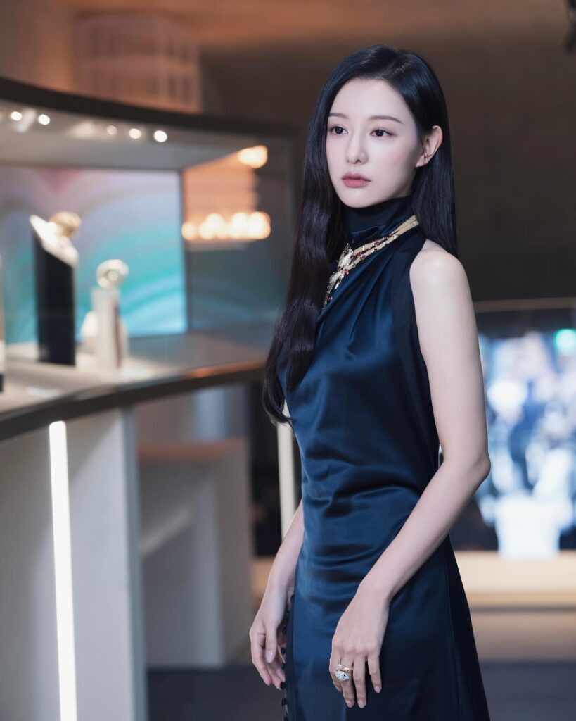 Jisoo BLACKPINK trong hình ảnh thanh lịch