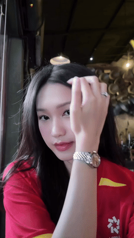 Chu Thanh Huyền mặc áo đấu số 19 trước trận Việt Nam gặp Malaysia