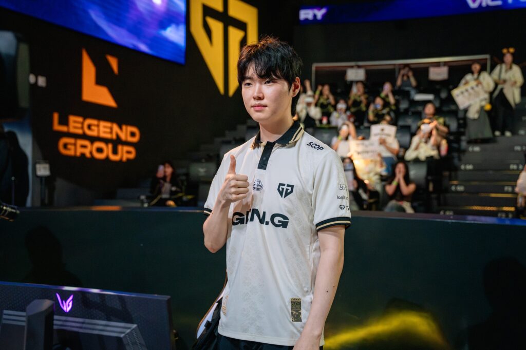 HLE đứng trước nguy cơ phải bắt đầu từ Round 1