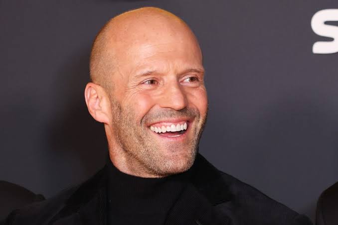 Một cảnh hành động tiêu biểu của Jason Statham trên màn ảnh