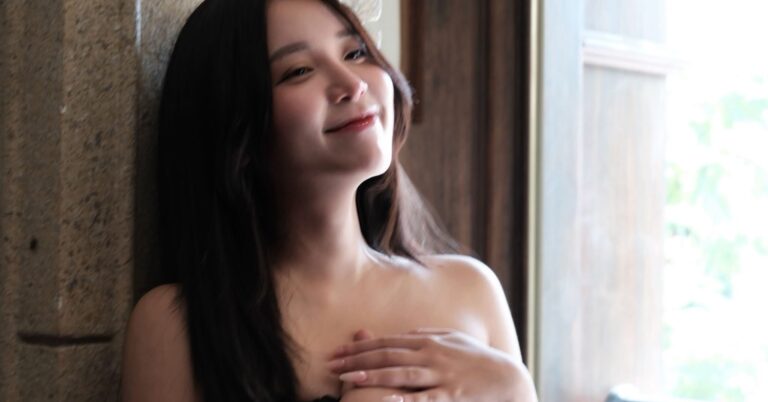 Thủy Lê xuất hiện trong video giới thiệu xe