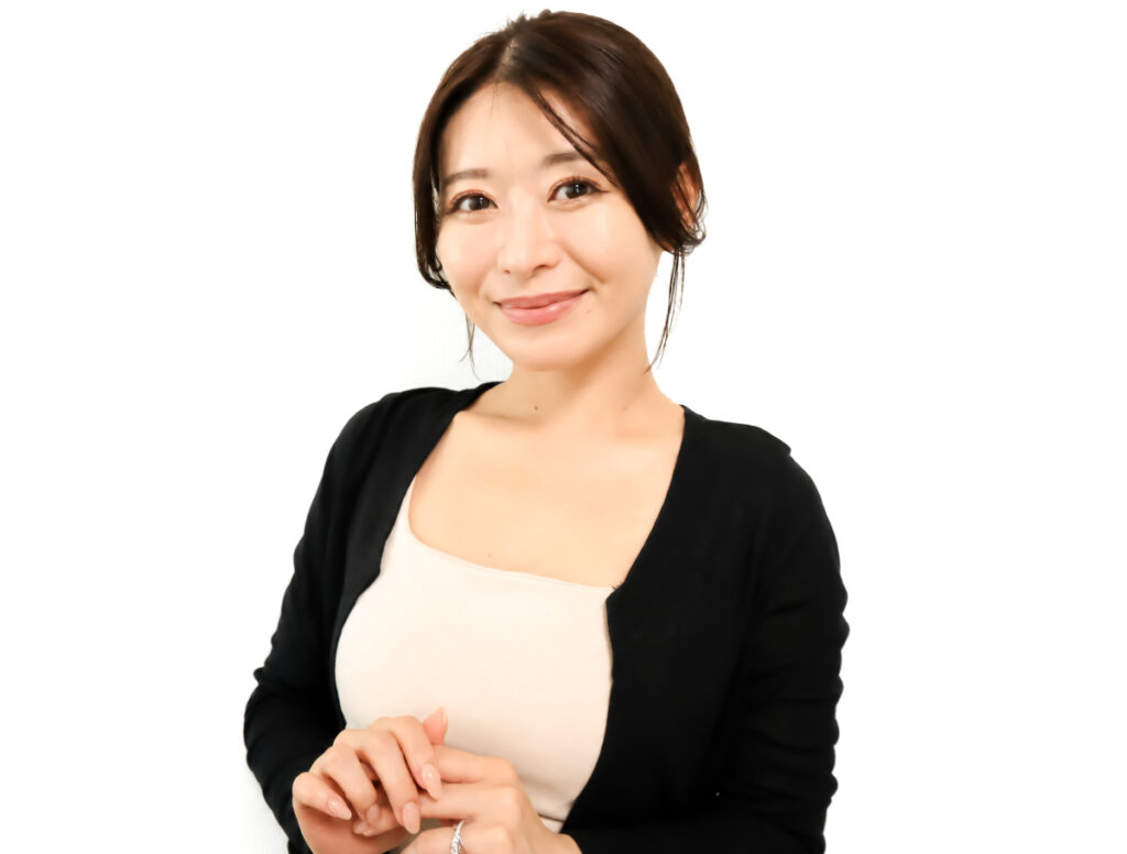 Nhóm bạn thân đồng hành cùng Iyo Shinohara trong cuộc sống hằng ngày