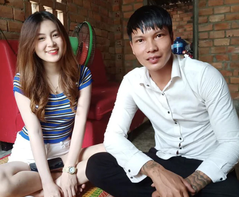 Nam Trân tạo dáng trong trang phục đời thường tôn vóc dáng