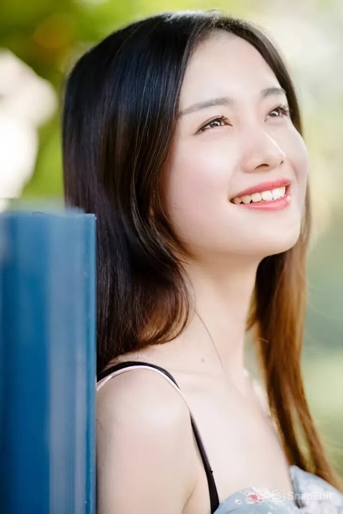 Jun Vũ trong hình ảnh giới thiệu phim Song Hỷ Lâm Nguy