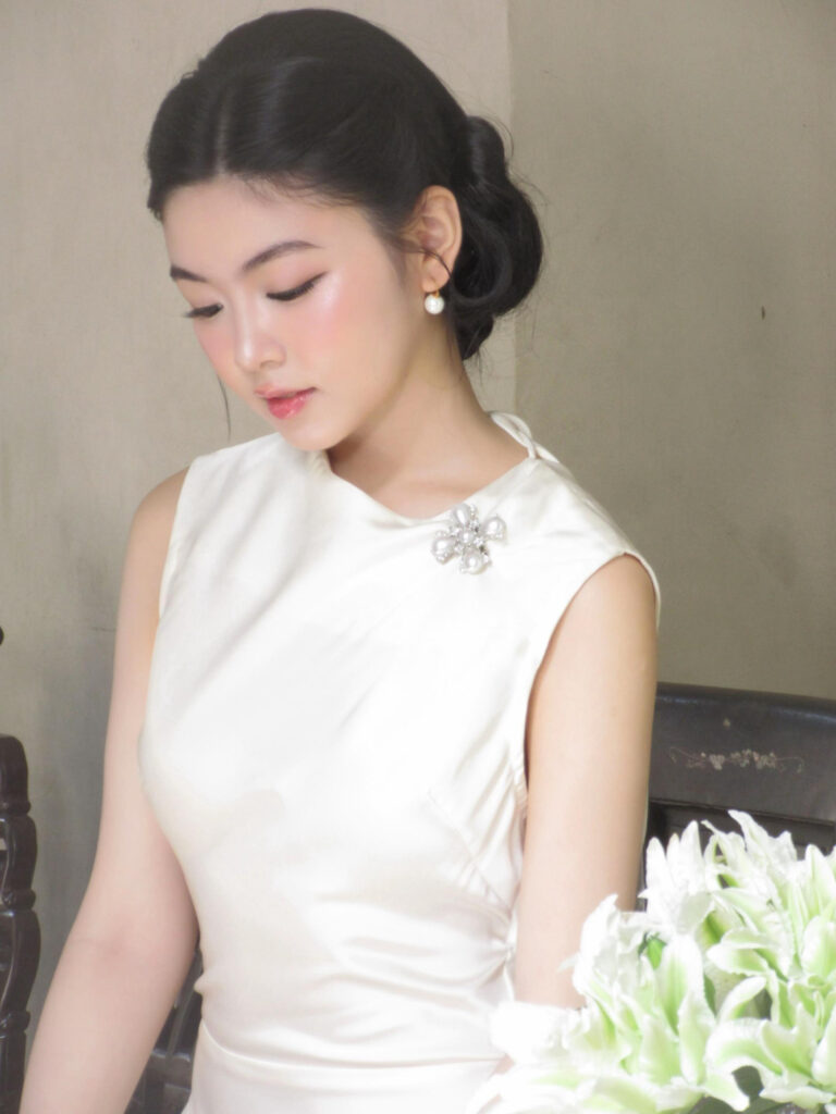 Lọ Lem tạo dáng trong những hình ảnh đời thường gần đây