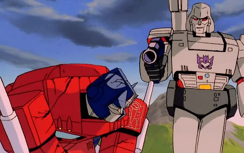 Optimus Prime xuất hiện trong phim Transformers năm 2007