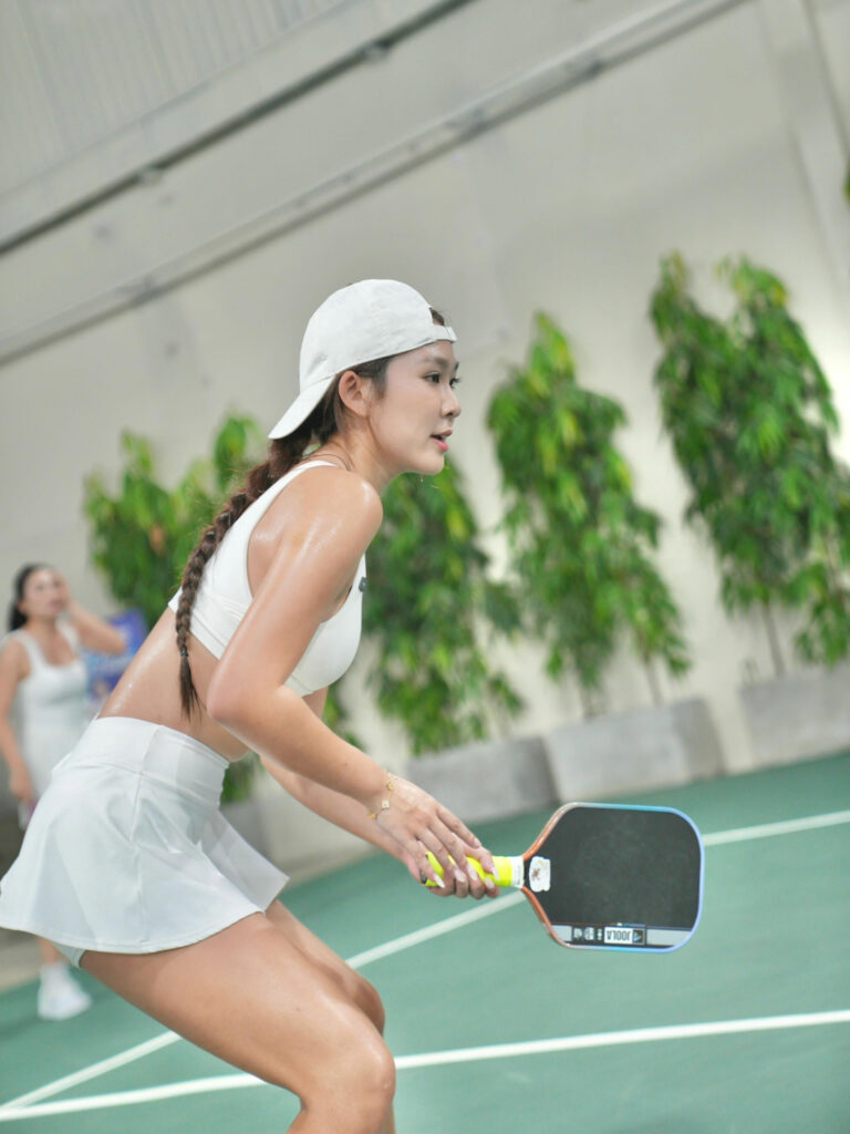 Cận cảnh Nàng Kim với mái tóc dài trong bộ ảnh mùa hè