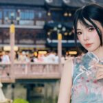Remind diện sườn xám xanh pastel trong bộ ảnh phong cách Trung Hoa
