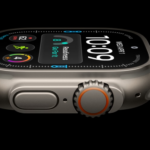 Apple Watch Ultra 4 với vỏ titan tự nhiên trong ảnh giới thiệu sản phẩm