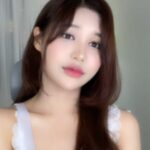 Nữ streamer Marko xuất hiện trong buổi livestream cùng đồng nghiệp nam