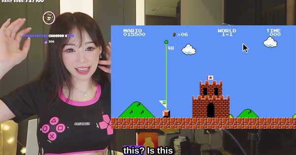 Nữ streamer hello_kiko xuất hiện trong trang phục mô phỏng tay cầm chơi game