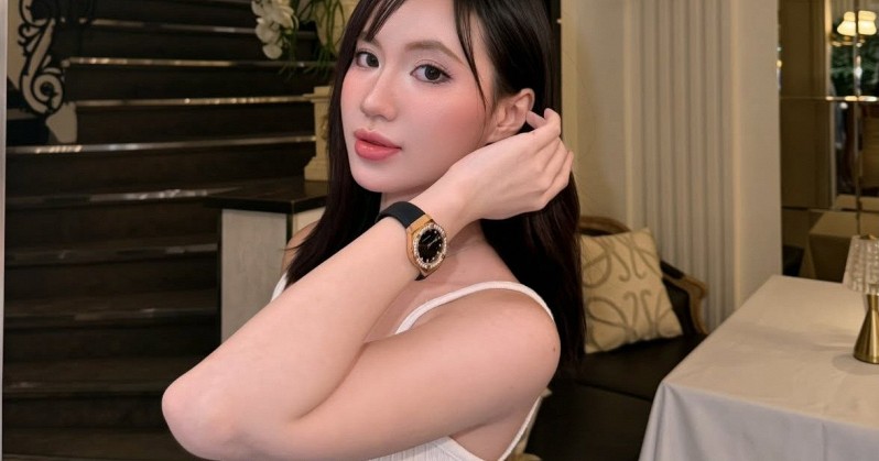 Thiên Ngọc Anh xuất hiện với diện mạo rạng rỡ trong ảnh chân dung