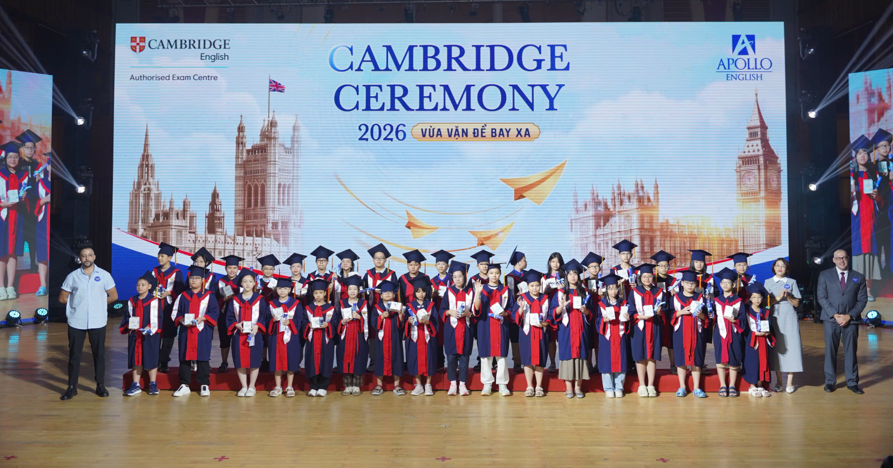 Đại diện Apollo English giới thiệu cột mốc thành tích Cambridge trong 10 năm