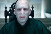 Hình ảnh Voldemort gắn với biểu tượng loài rắn trong Harry Potter