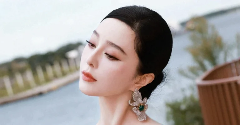 Phạm Băng Băng trong hình ảnh quảng bá cho một dự án điện ảnh mới