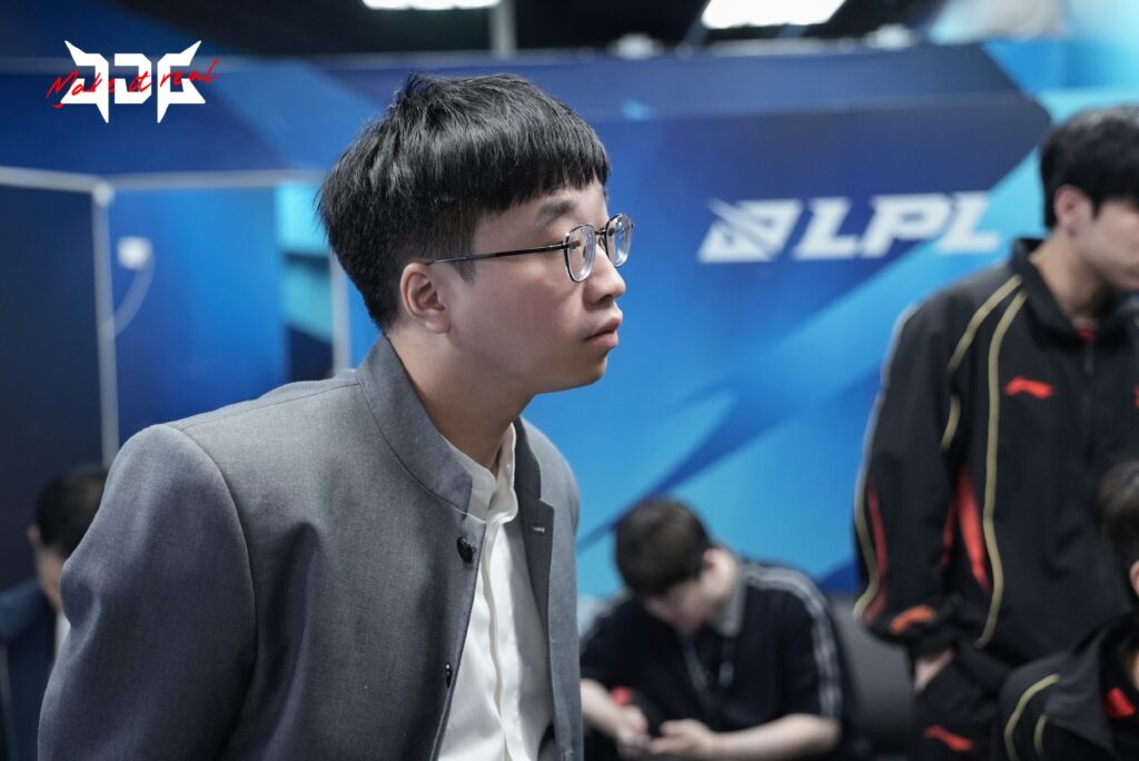 Các đại diện LPL được xác định cho CKTG 2026