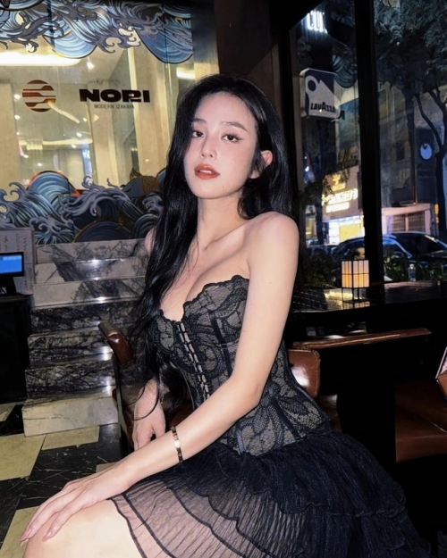 Suzu Sannomiya trong hình ảnh giới thiệu