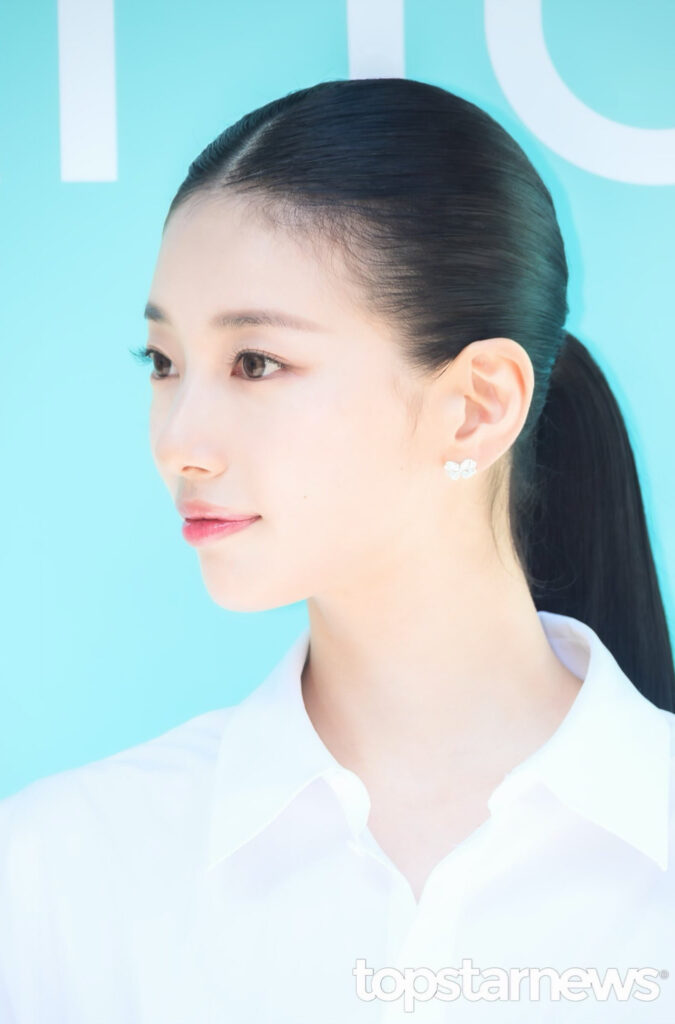 Suzy trong khoảnh khắc đời thường với gương mặt mộc