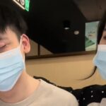 BirdLB và Kim Ngân ngồi cạnh nhau trên khán đài APL