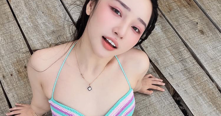 Hoa Nhật Huỳnh xuất hiện trong hình ảnh được sử dụng cho video quảng cáo