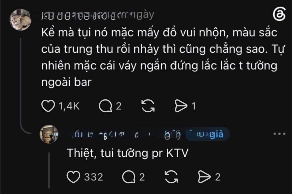 Tiết mục nhảy diễn ra trên xe mô hình trong đêm hội