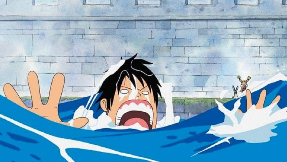 Tàu hải tặc di chuyển giữa đại dương trong One Piece