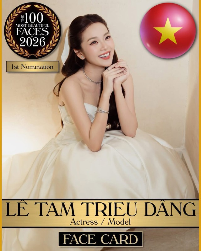 Chi Pu diện trang phục trắng với găng tay đồng điệu
