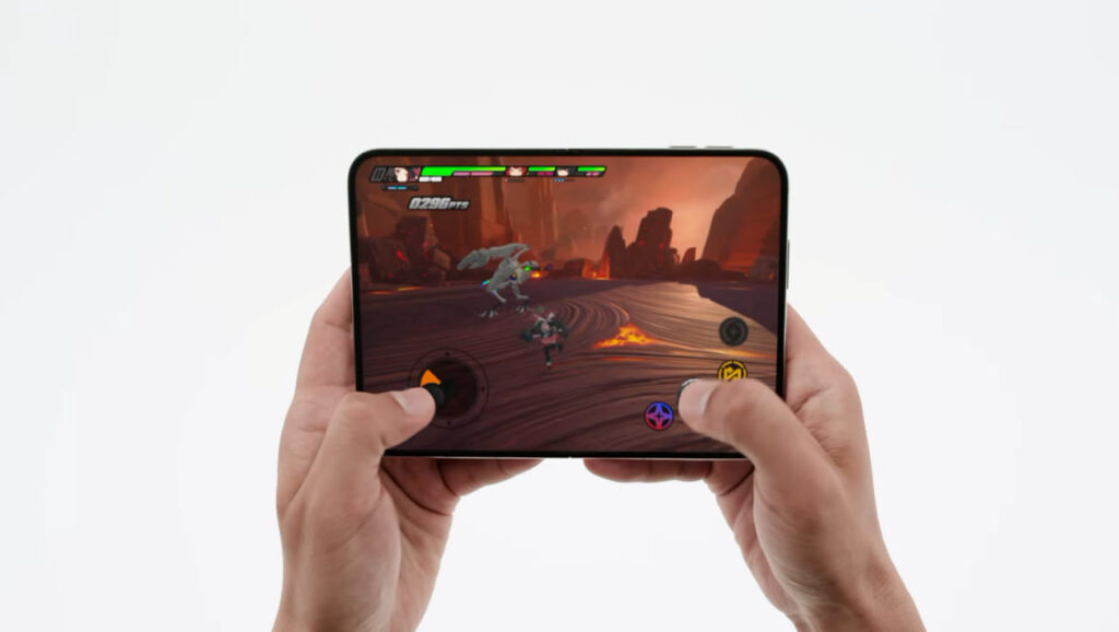 iPhone Duo hiển thị giao diện giải trí trên màn hình lớn