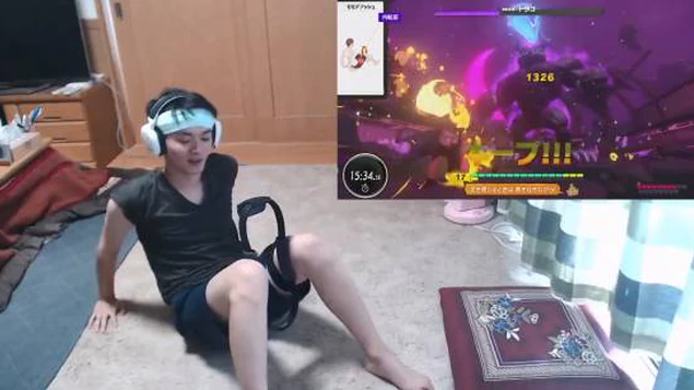 Nam streamer dừng chơi và phản ứng sau cú va chạm
