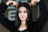 Phương Ly trong hình ảnh với phong cách trẻ trung và gương mặt thanh tú