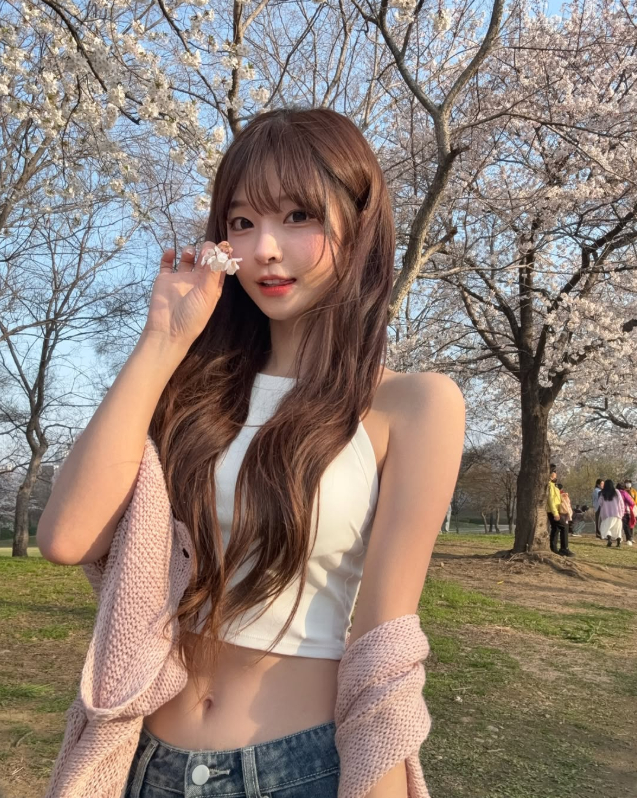 Giao diện lựa chọn tình huống trong game hẹn hò tương tác