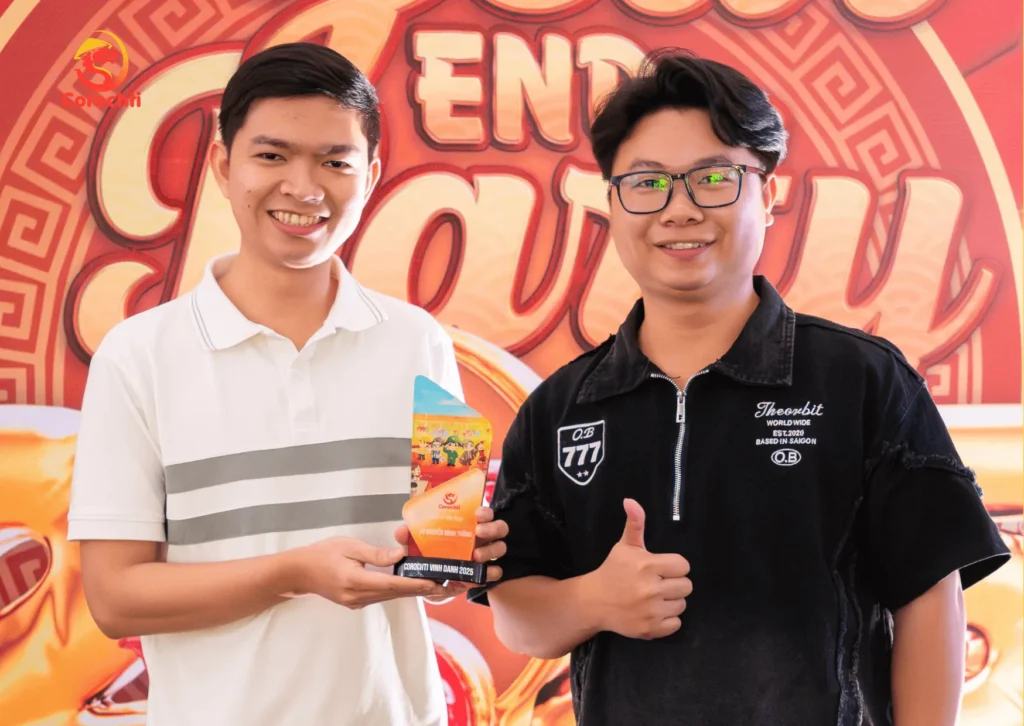 Khung cảnh Xóm Nhỏ Tuổi Thơ tái hiện một khu xóm quen thuộc